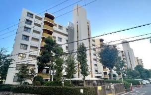 東奈良高層住宅F棟 外観